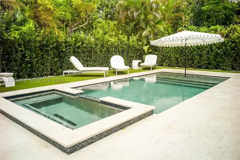 241 NW 46th Street Miami FL 33127
