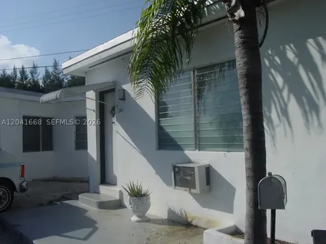2405-2411 NE 136th Lane North Miami Beach FL 33181