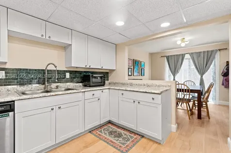 6231 SW 116th Place Miami FL 33173