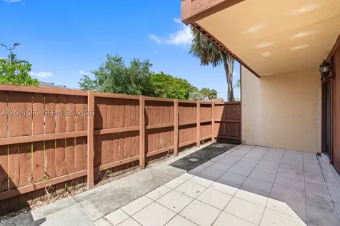 6231 SW 116th Place Miami FL 33173