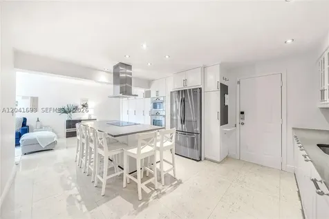 290 Sunrise Drive Key Biscayne FL 33149