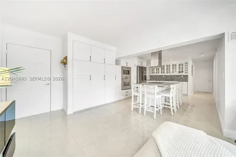290 Sunrise Drive Key Biscayne FL 33149