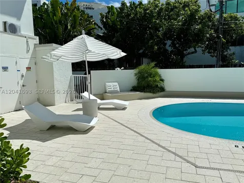 290 Sunrise Drive Key Biscayne FL 33149