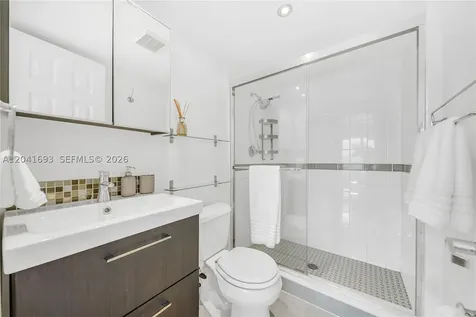 290 Sunrise Drive Key Biscayne FL 33149