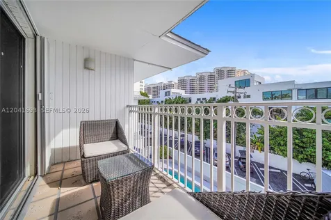 290 Sunrise Drive Key Biscayne FL 33149