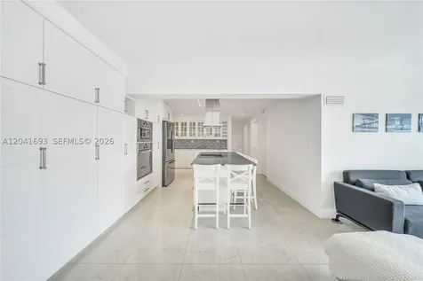 290 Sunrise Drive Key Biscayne FL 33149