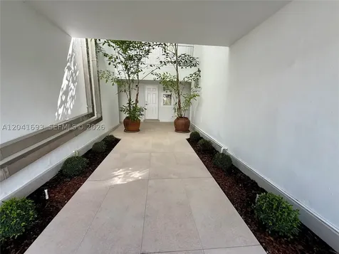 290 Sunrise Drive Key Biscayne FL 33149