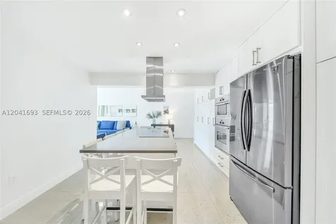 290 Sunrise Drive Key Biscayne FL 33149
