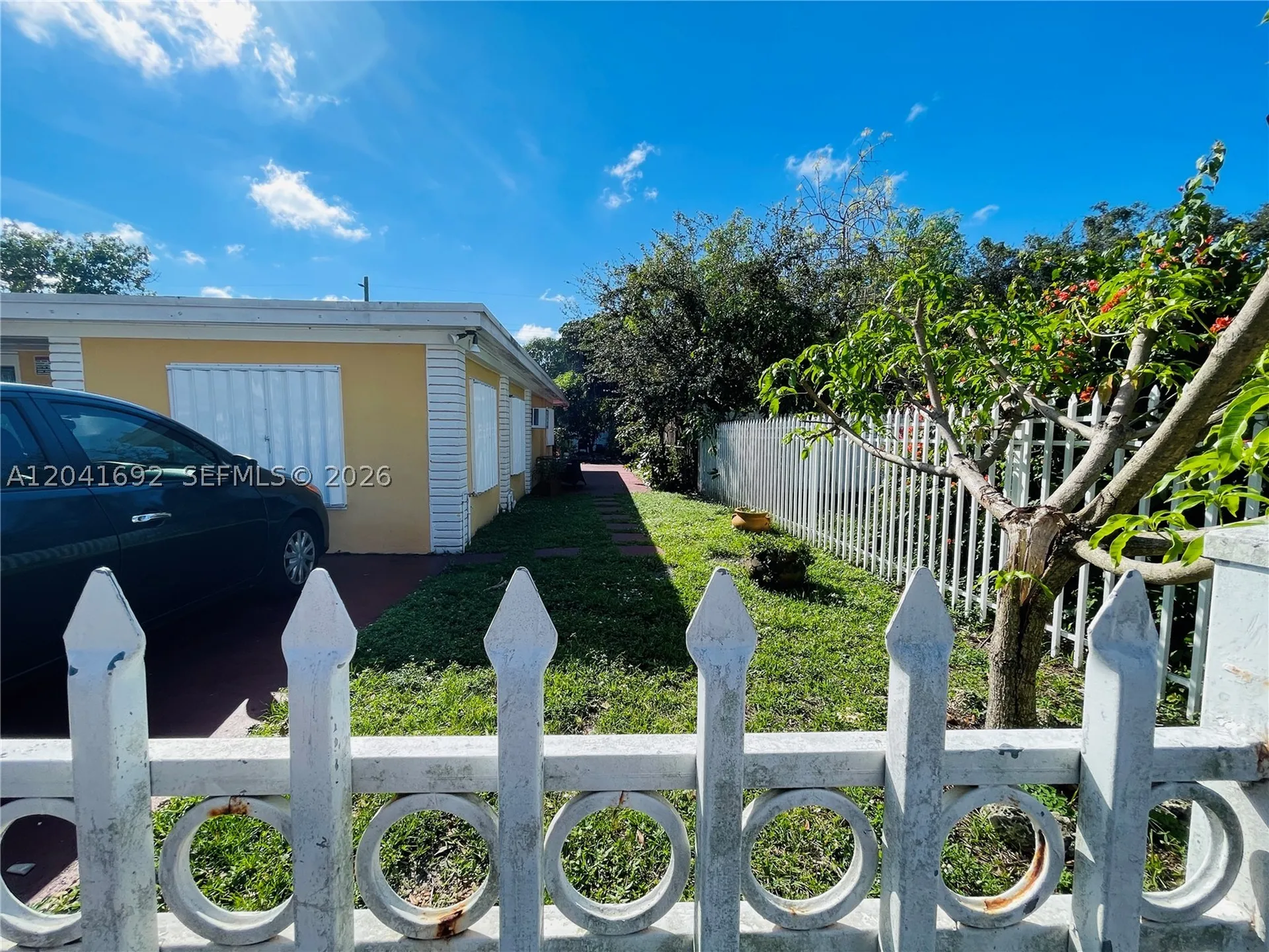 6118 Mayo Street Hollywood FL 33023