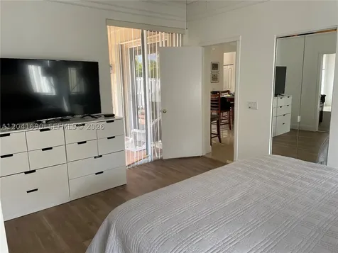 805 Falling Water Road Weston FL 33326