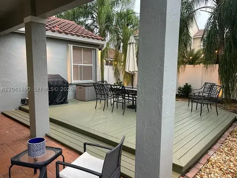 805 Falling Water Road Weston FL 33326