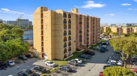 4801 NW 7th Street Miami FL 33126