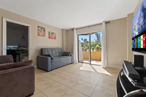 4801 NW 7th Street Miami FL 33126