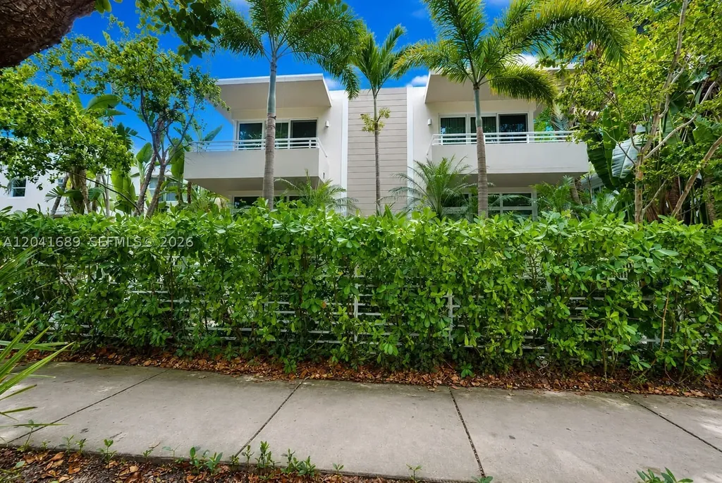 619 Meridian Avenue Miami Beach FL 33139
