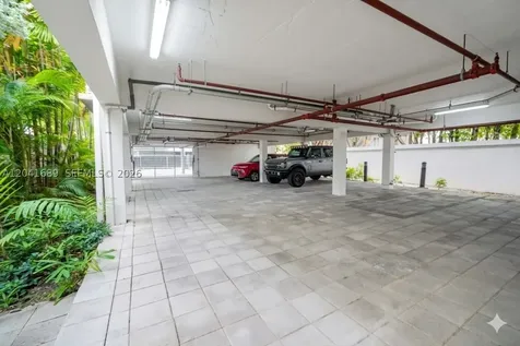 619 Meridian Avenue Miami Beach FL 33139