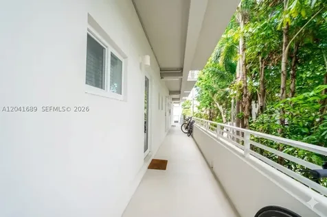 619 Meridian Avenue Miami Beach FL 33139