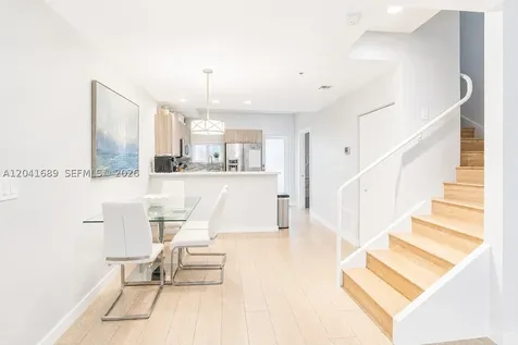 619 Meridian Avenue Miami Beach FL 33139