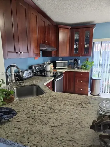 2174 W 60th Street Hialeah FL 33016