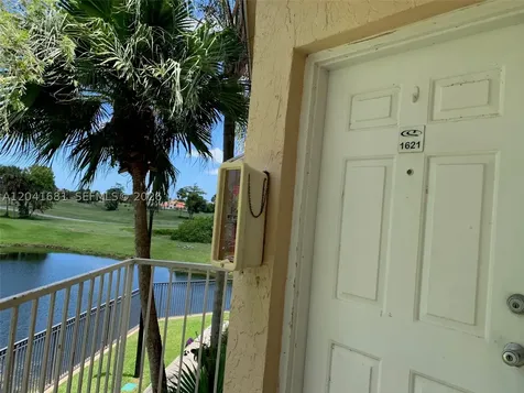 3330 Pinewalk Drive N Margate FL 33063