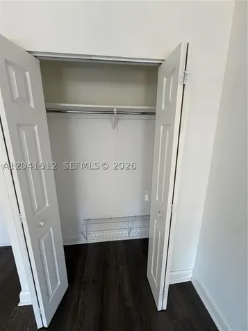 5199 NW 7th Street Miami FL 33126