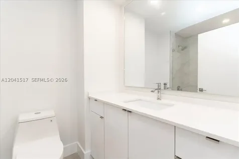 185 SE 14th Terrace Miami FL 33131