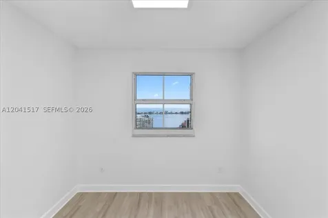 185 SE 14th Terrace Miami FL 33131