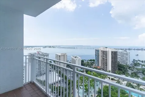 185 SE 14th Terrace Miami FL 33131