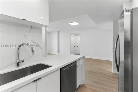 185 SE 14th Terrace Miami FL 33131