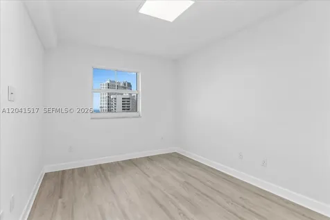 185 SE 14th Terrace Miami FL 33131
