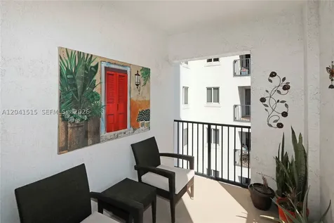 10 Aragon Avenue Coral Gables FL 33134