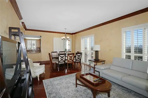 10 Aragon Avenue Coral Gables FL 33134