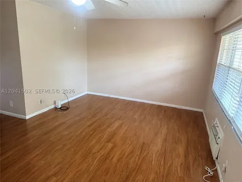 Pembroke Pines FL 33027