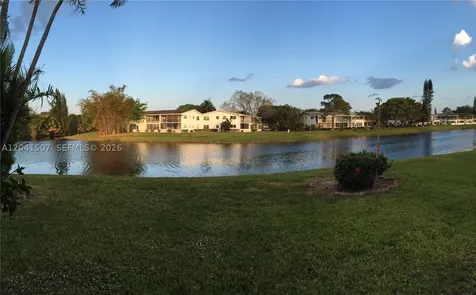 165 Ellesmere C Deerfield Beach FL 33442