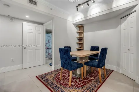 1723 SW 2nd Avenue Miami FL 33129