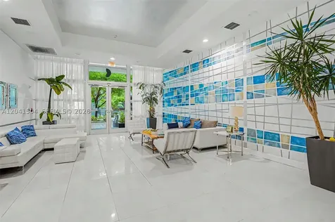 1723 SW 2nd Avenue Miami FL 33129