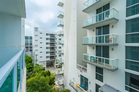 1723 SW 2nd Avenue Miami FL 33129