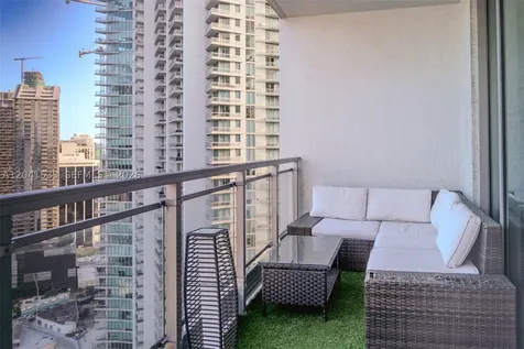 90 SW 3rd Street Miami FL 33130