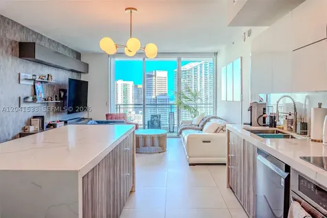 90 SW 3rd Street Miami FL 33130