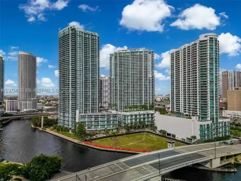 90 SW 3rd Street Miami FL 33130