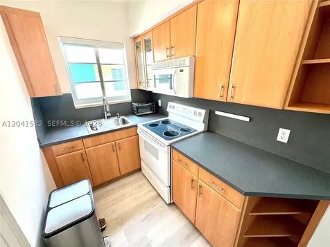 1341 Meridian Avenue Miami Beach FL 33139