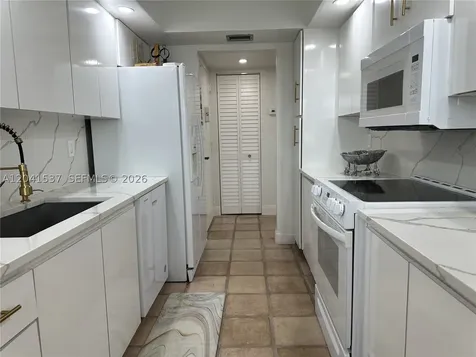 1200 Saint Charles Place Pembroke Pines FL 33026