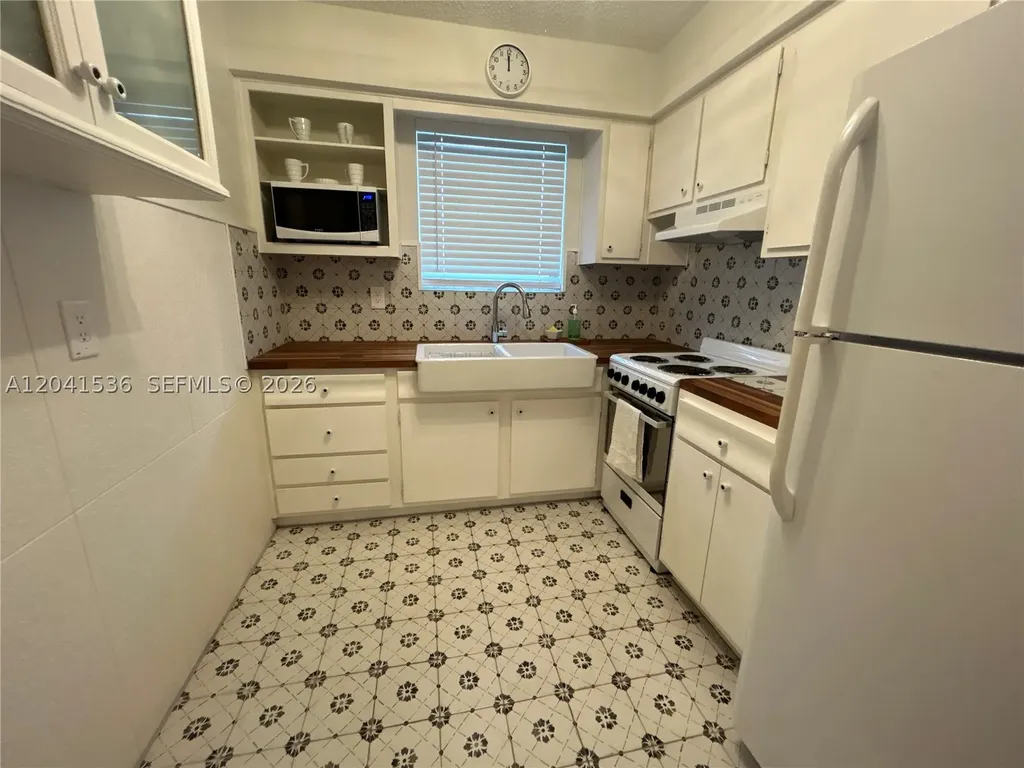 1717 Rodman Street Hollywood FL 33020