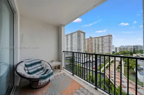 17150 N Bay Road Sunny Isles Beach FL 33160