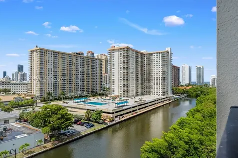 17150 N Bay Road Sunny Isles Beach FL 33160