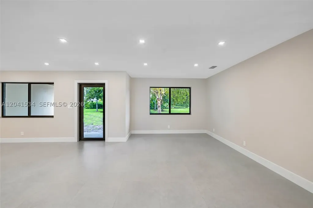 5718 NE 15th Avenue Fort Lauderdale FL 33334
