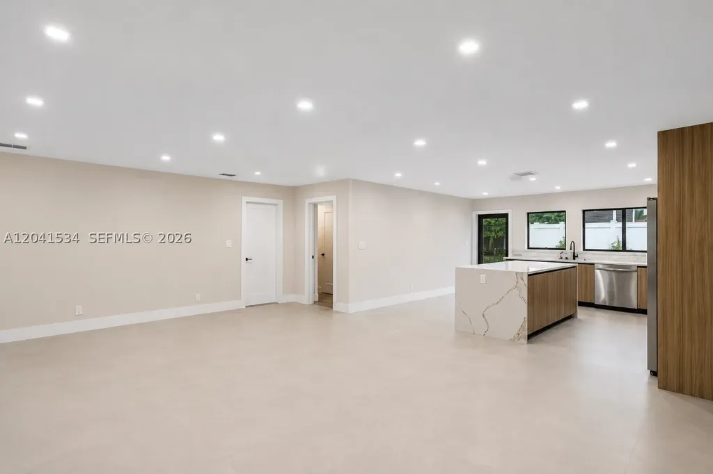 5718 NE 15th Avenue Fort Lauderdale FL 33334
