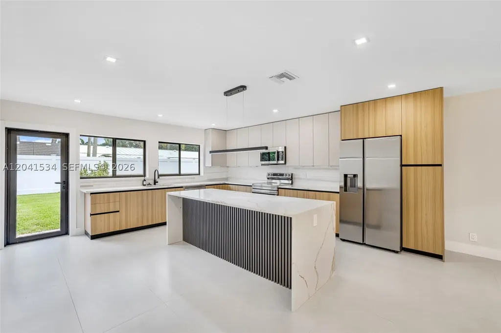 5718 NE 15th Avenue Fort Lauderdale FL 33334