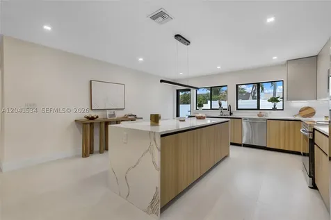 5718 NE 15th Avenue Fort Lauderdale FL 33334