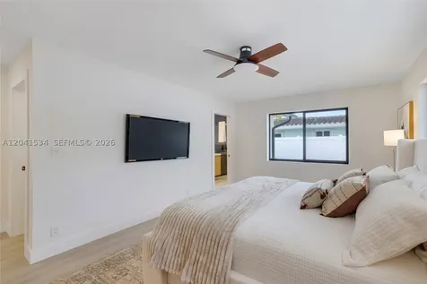 5718 NE 15th Avenue Fort Lauderdale FL 33334