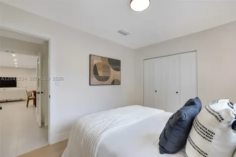 5718 NE 15th Avenue Fort Lauderdale FL 33334